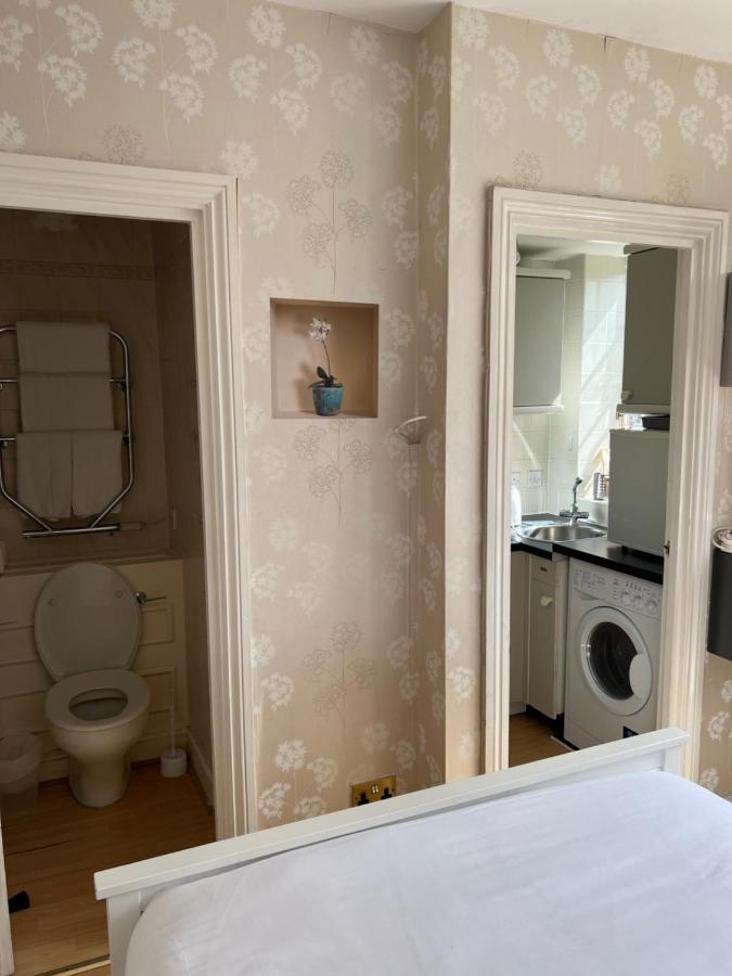Super Located Studio In South Ken At Chelsea Cloister Londres Exterior foto